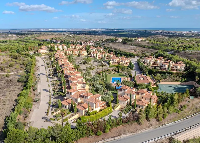 Monte Rei 2 Bed Linked