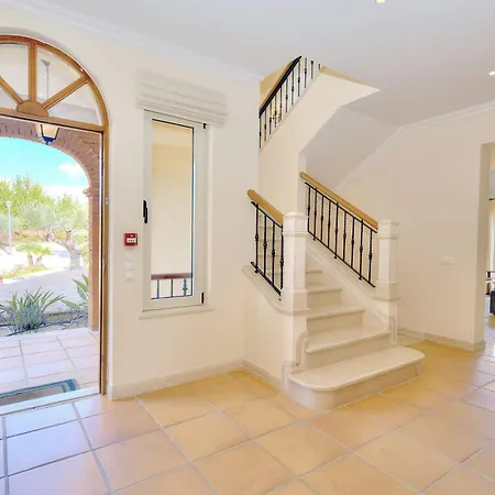 Monte Rei 2 Bed Linked Вилла