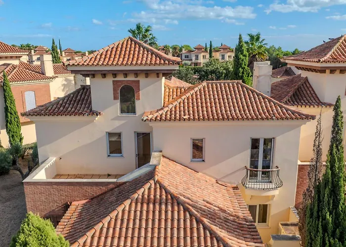 Monte Rei 2 Bed Linked Villa *