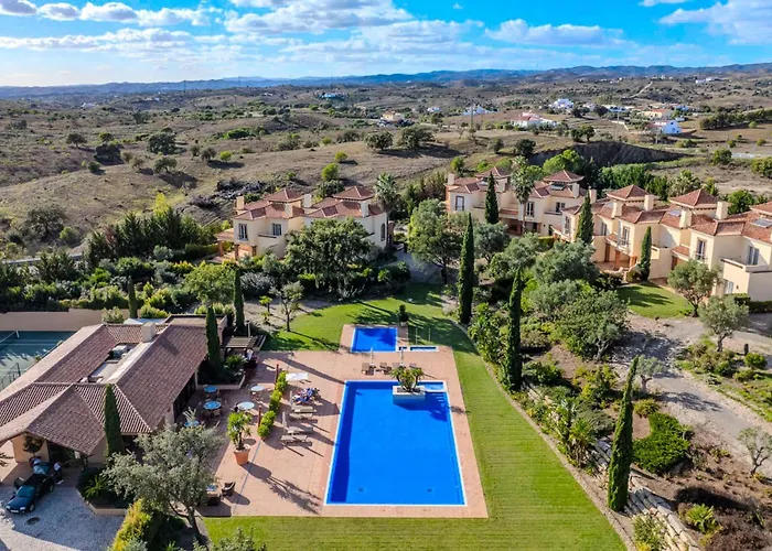 Monte Rei 2 Bed Linked