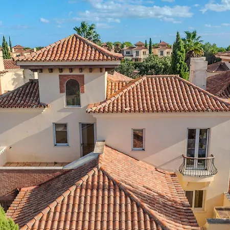 Monte Rei 2 Bed Linked Willa *